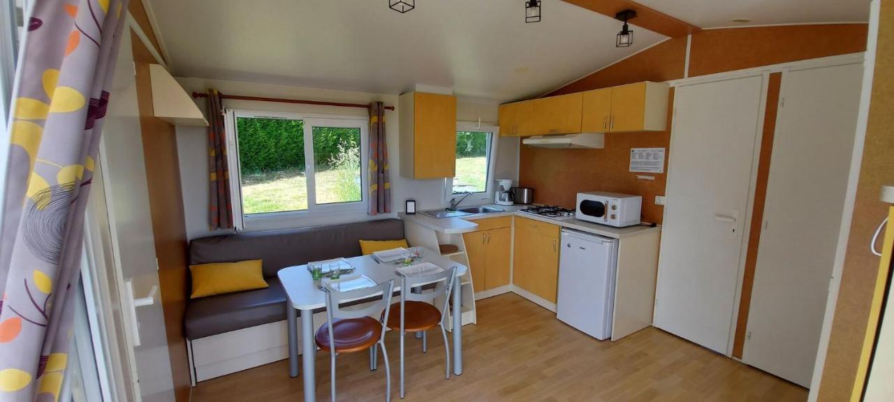 Holiday home Mobil Au Coeur De Broceliande *