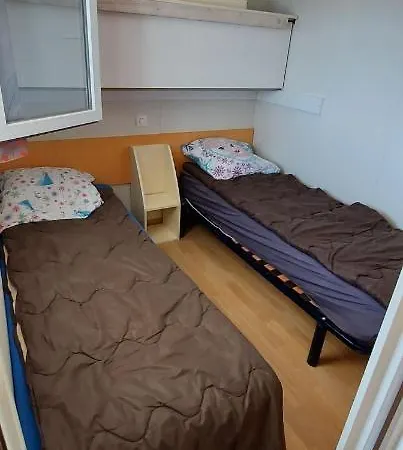 Mobil Home Au Coeur De Broceliande Paimpont Exterior photo