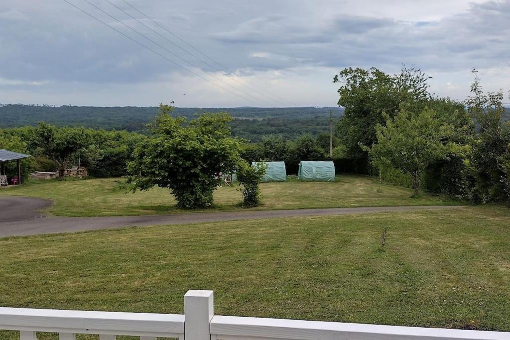 Mobil Au Coeur De Broceliande Holiday home